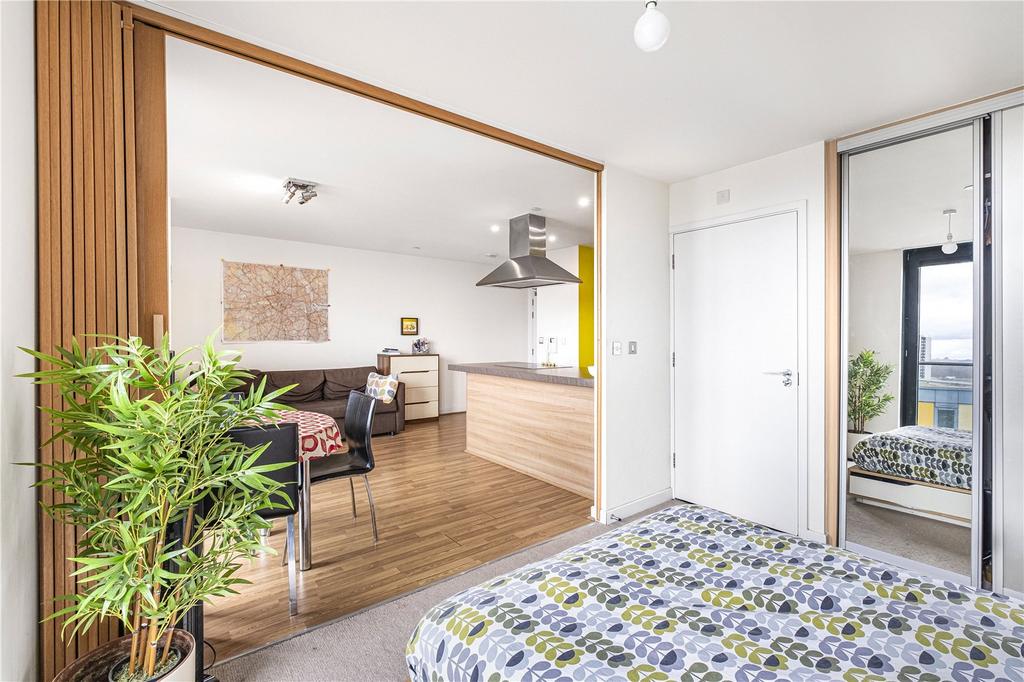 Bedroom/Reception