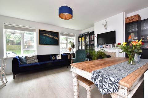 54 Greystead Road, London, SE23 3SD