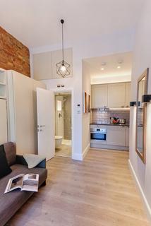 Studio to rent, 25 Linden Gardens, London W2