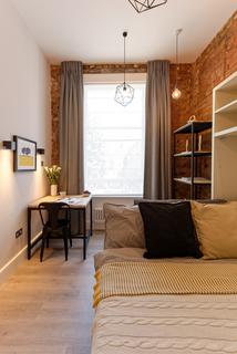 Studio to rent, 25 Linden Gardens, London W2