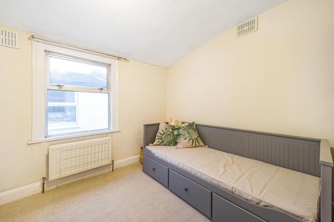 64 Station Road, London, SE20 7BJ