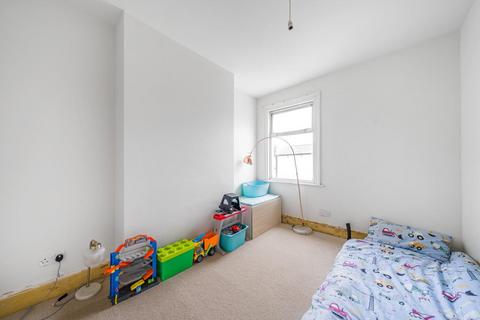 64 Station Road, London, SE20 7BJ