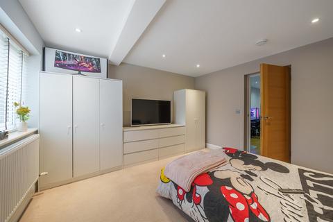 6 Eton Place, Marlow, SL7 2QA