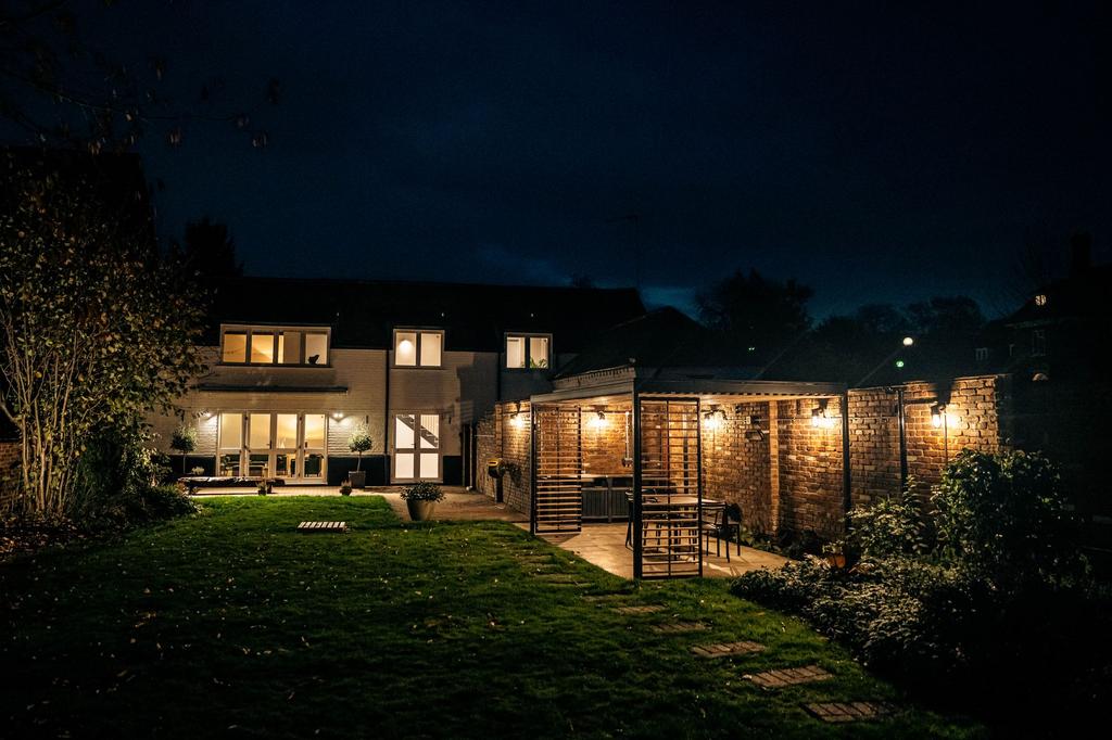 Privacy for entertaining