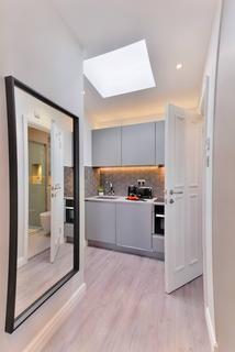 Studio to rent, 21 Linden Gardens, London W2