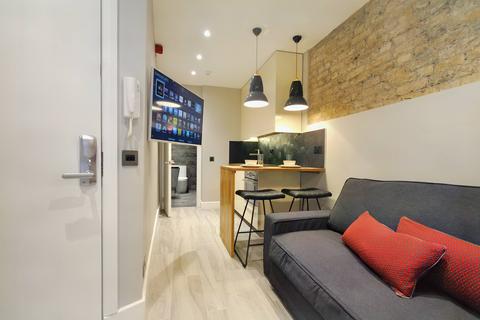 1 bedroom flat to rent, 21 Linden Gardens, London W2