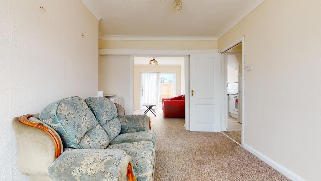 Ferrymead Avenue, Greenford UB6 3 bed terraced house £2,250 pcm (£519 pw)