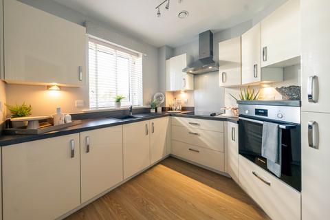 1 bedroom flat for sale, Yelland Place, Tadley, RG26