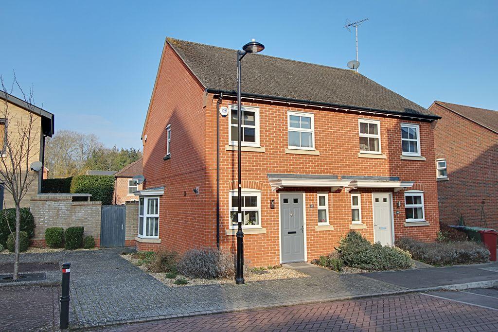 Avington Way, Sherfield Park, Basingstoke RG27 0AY 2 bed semidetached