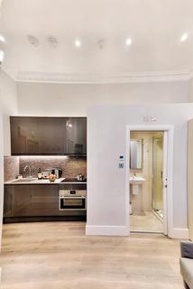 Studio to rent, 25 Linden Gardens, London W2