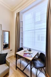 Studio to rent, 25 Linden Gardens, London W2