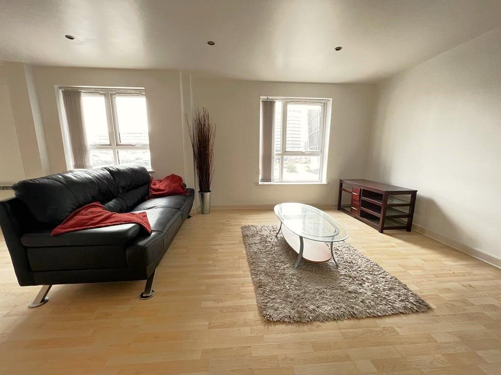 Naples Street, Manchester M4 2 bed apartment £1,100 pcm (£254 pw)