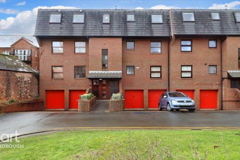18, New Hunting Court Thorpe Road, Peterborough, PE3 6EW