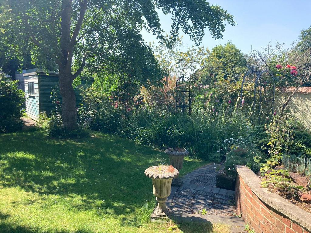 Dinghurst Road, Churchill, North Somerset, BS25 4 bed