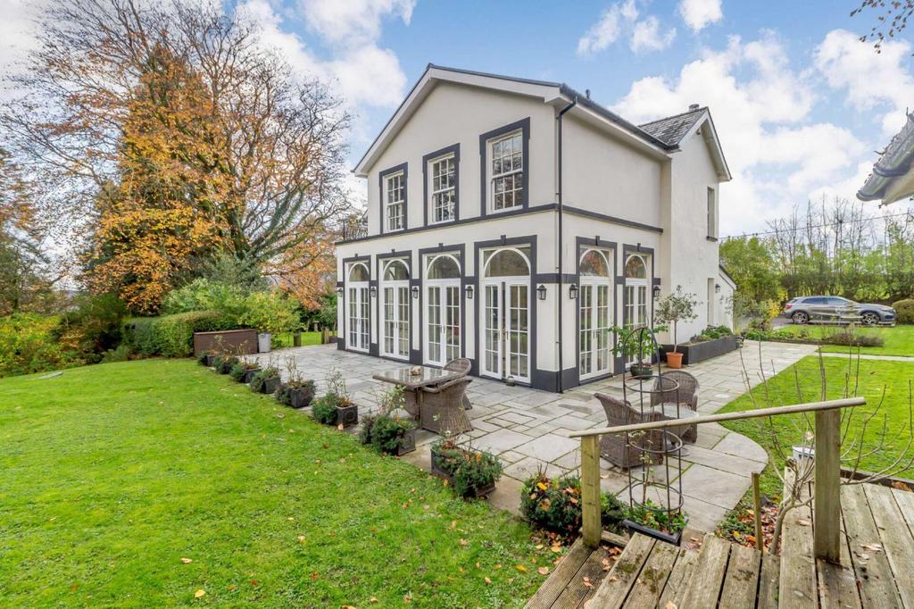 Cefn Pennar, Mountain Ash 5 bed detached house for sale £860,000