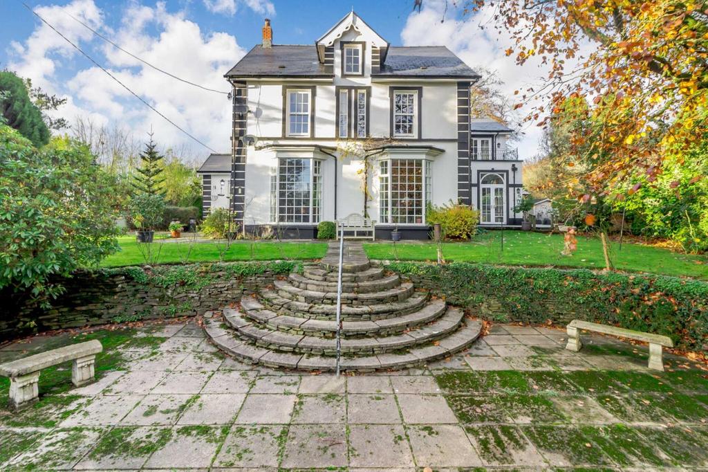 Cefn Pennar, Mountain Ash 5 bed detached house for sale £860,000