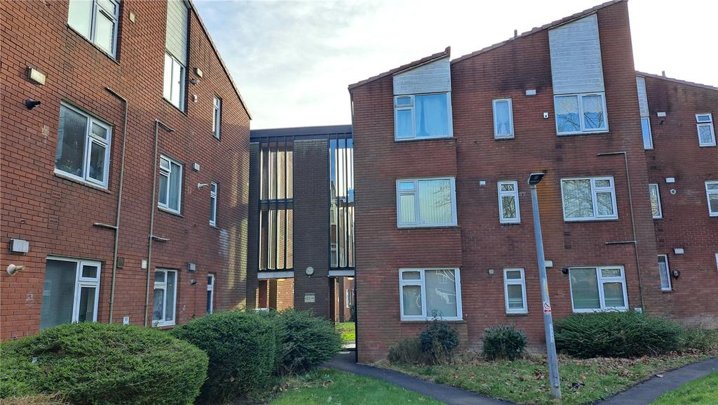 Downton Court, Hollinswood, Telford... 1 bed apartment £550 pcm (£127 pw)