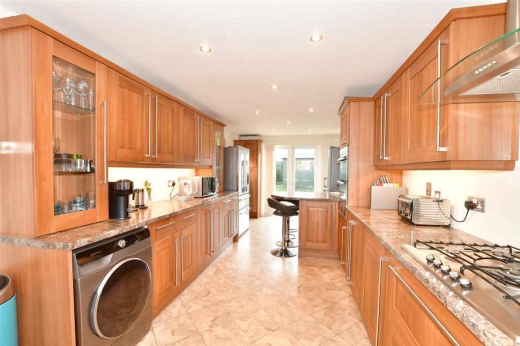 21 Charlsworth Kitchen