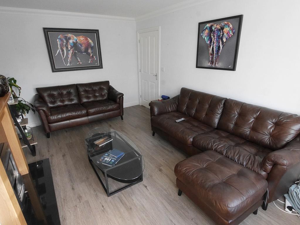 20 Carlyle Place, Dumfries, DG1 3 FN - Braidwoods S