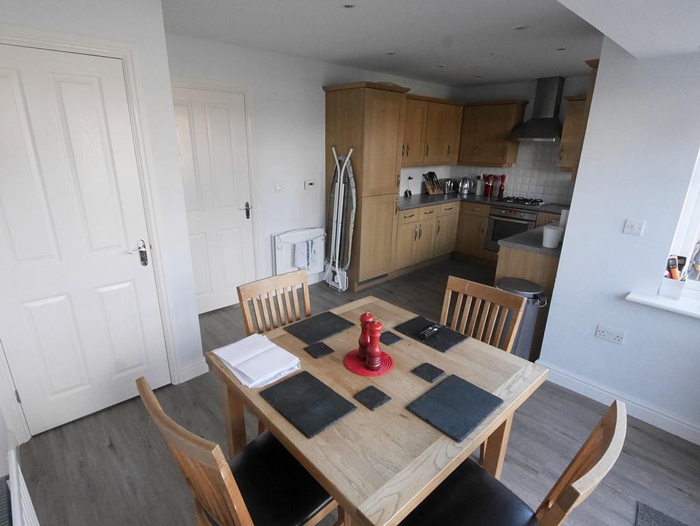 20 Carlyle Place, Dumfries, DG1 3 FN - Braidwoods S