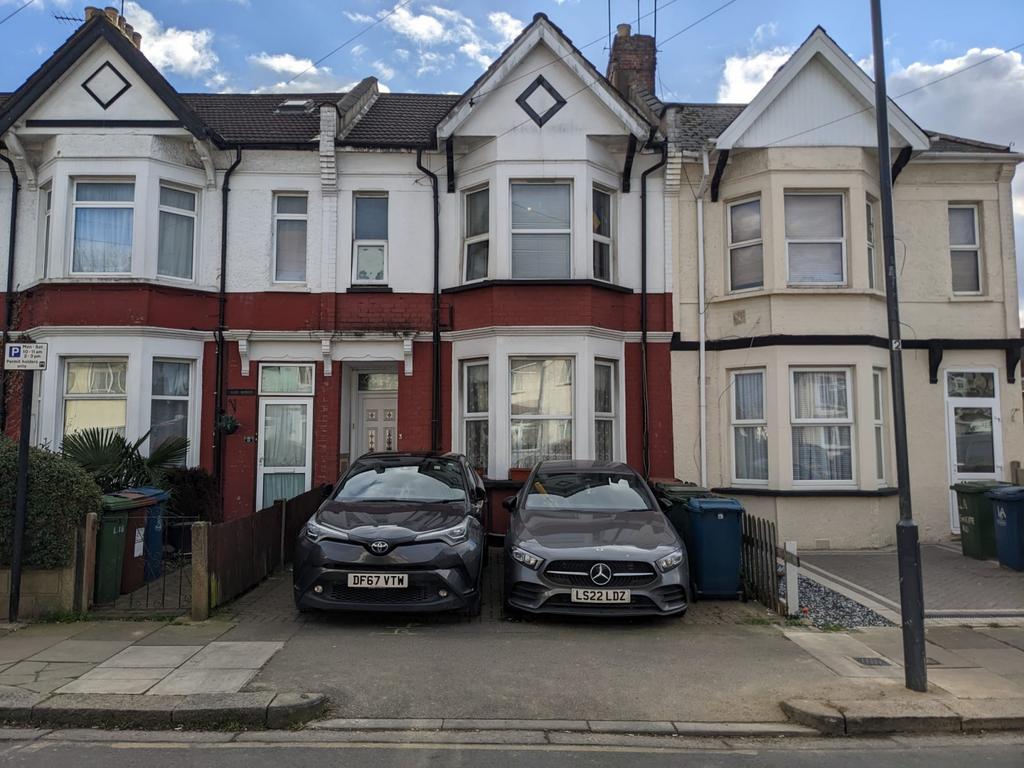 6 Bed 3 baths HMO Licensed Terraced House off Nor