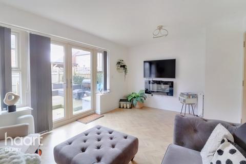 4 bedroom semi-detached house for sale - Belmont Close, Derby