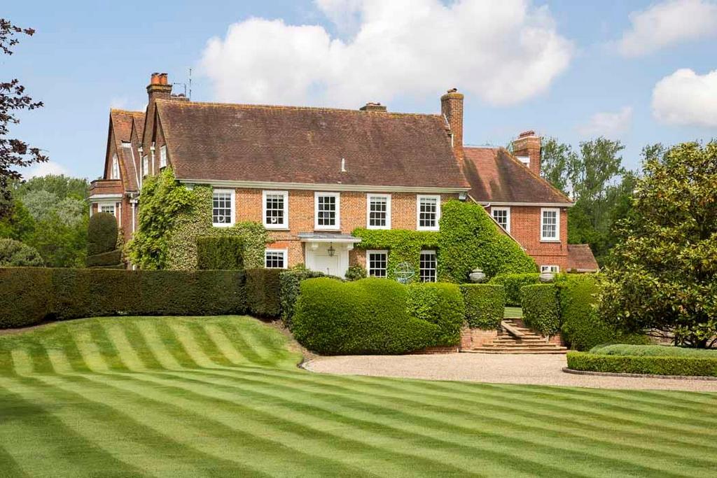 Chobham, Surrey, GU24 Farm for sale £8,200,000