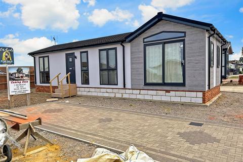 2 bedroom park home for sale, The Broadway, Minster On Sea, Sheerness, Kent