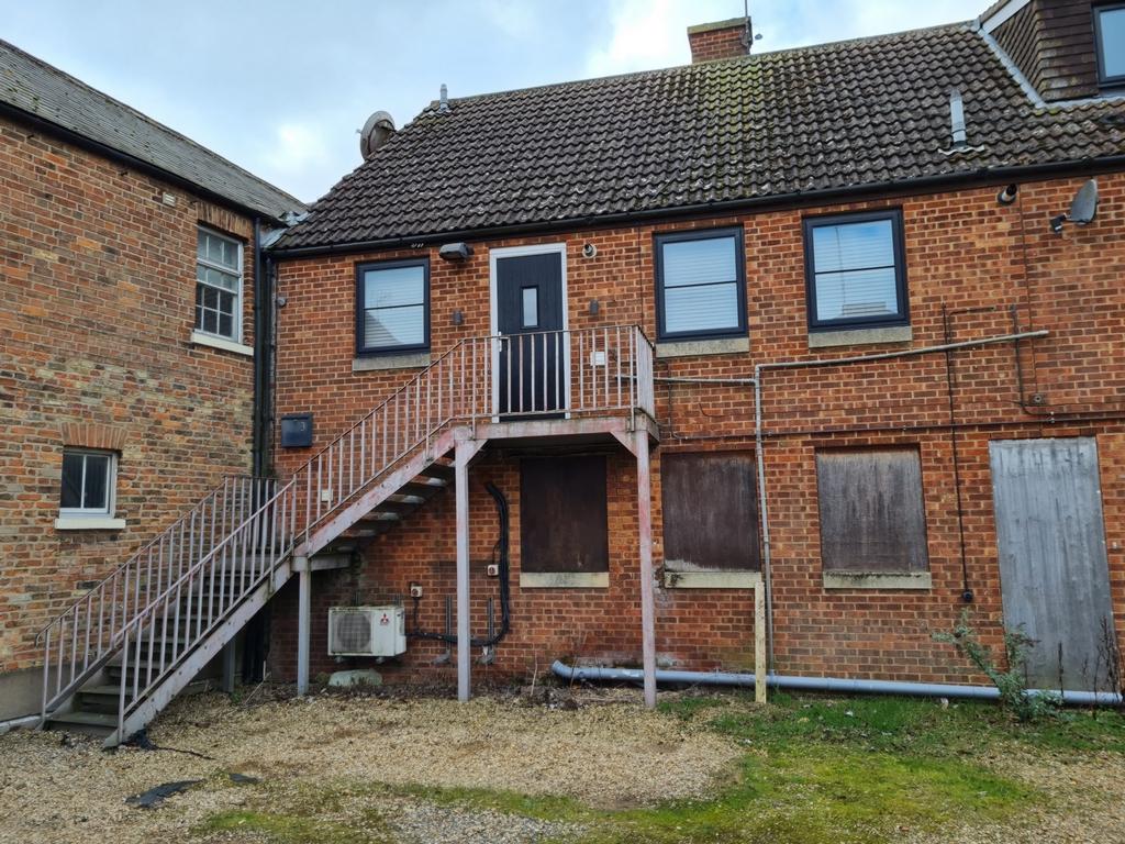 North Street, Crowland, PE6 1 bed apartment £75,000