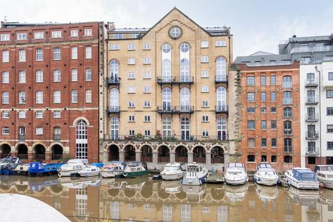 1 bedroom flat to rent, Flat  The Mill House, Ferry Street, BS1