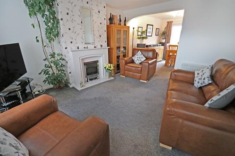 3 bedroom house for sale - Trimdon Avenue, Acklam, Middlesbrough, TS5
