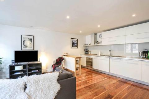 1 bedroom flat for sale, BROMELLS ROAD, CLAPHAM COMMON SW4