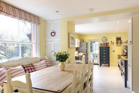 56 Leckhampton Road, Cheltenham, GL53 0BG