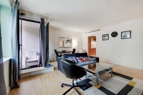 2 bedroom apartment for sale, South Quay Square, London, E14