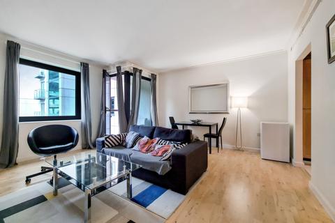 2 bedroom apartment for sale, South Quay Square, London, E14