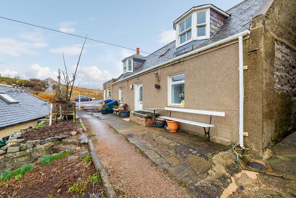 2 The Cliff Collieston, Ellon, AB41 8RR 3 bed detached house for sale