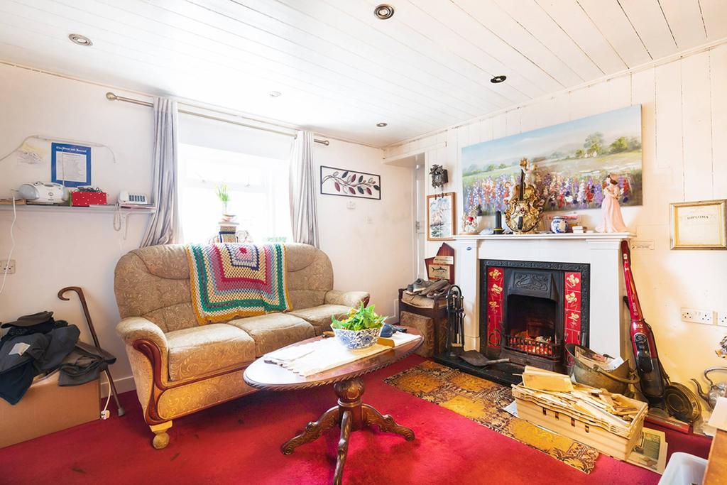 2 The Cliff Collieston, Ellon, AB41 8RR 3 bed detached house for sale