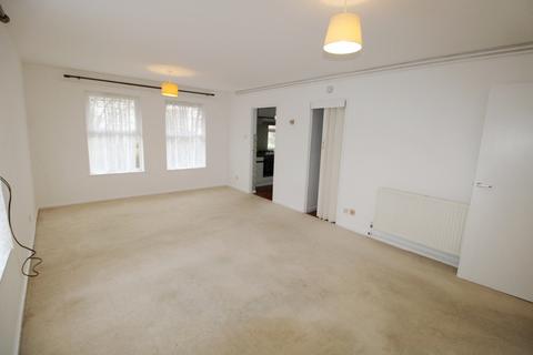 3 bedroom flat to rent, Moorlands Road, West Moors BH22