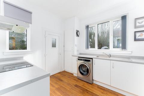 65 Lothian Drive, Clarkston, Glasgow, G76 7NA
