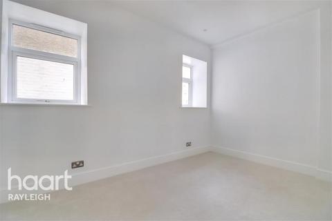 1 bedroom flat to rent - Manor Road, Westcliff-on-Sea