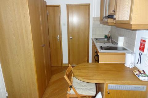 undefined, Cartwright Gardens, Bloomsbury, London, WC1H