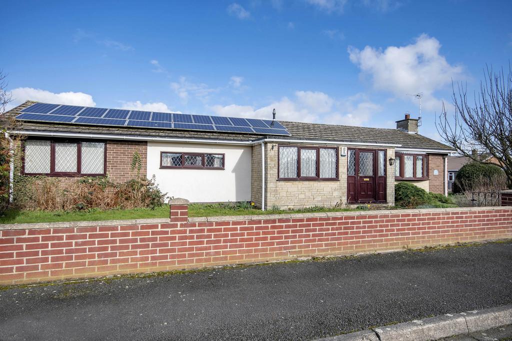 Winston Grove, Retford 3 bed detached bungalow for sale £325,000
