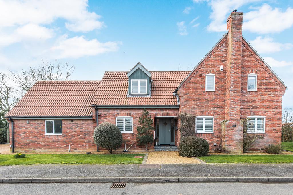 North Runcton 4 bed detached house for sale £600,000