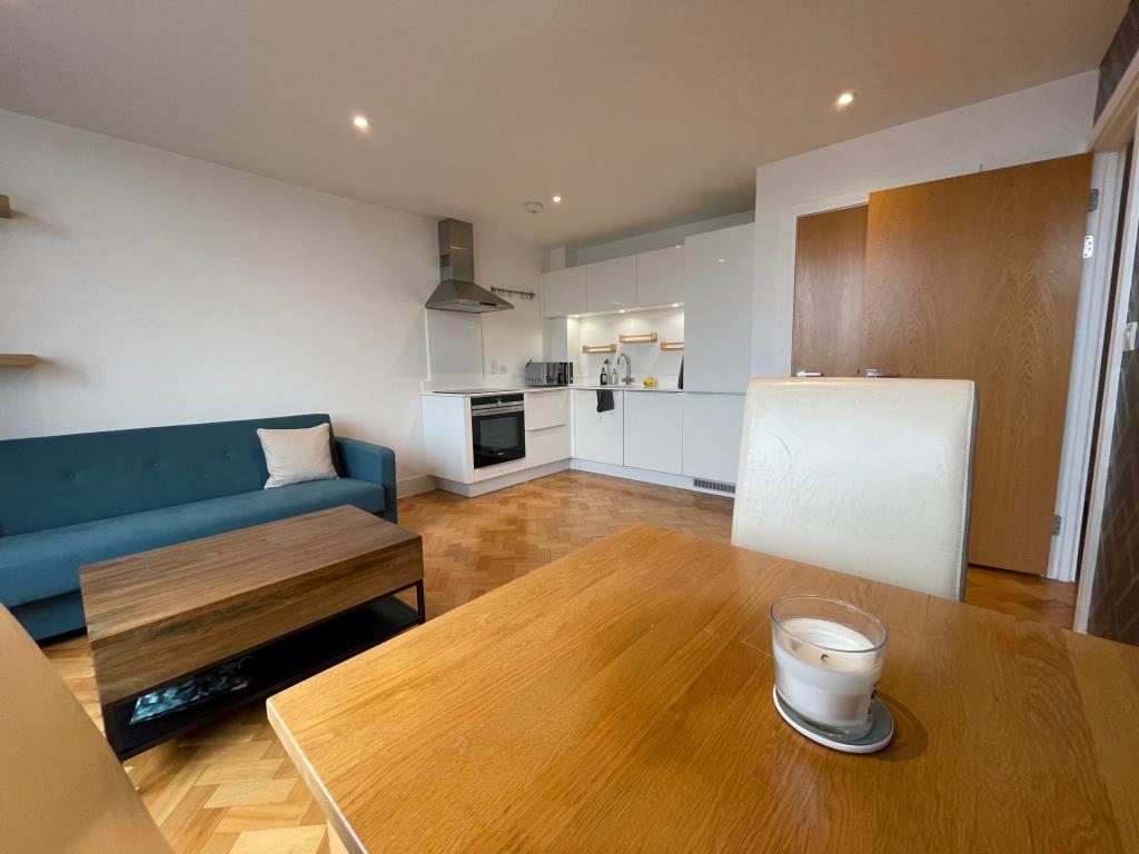 Living Room and Kitchen with parquet wooden floori