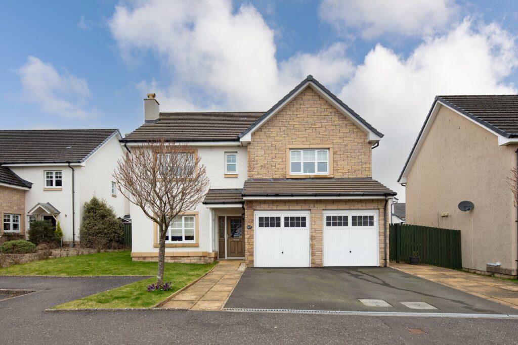 Primrose Avenue, Newton Mearns 4 bed detached villa £489,000