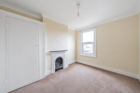 40 Buxton Road, Thornton Heath, CR7 7HG