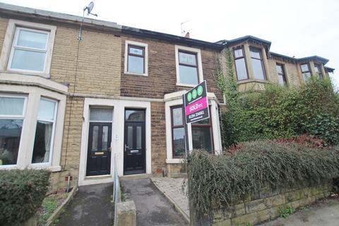 4 bedroom terraced house to rent, Whalley Road, Clayton Le Moors