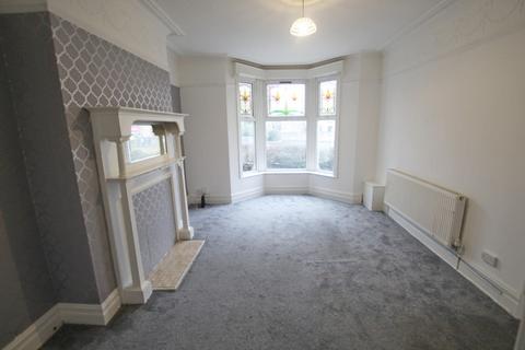 4 bedroom terraced house to rent, Whalley Road, Clayton Le Moors
