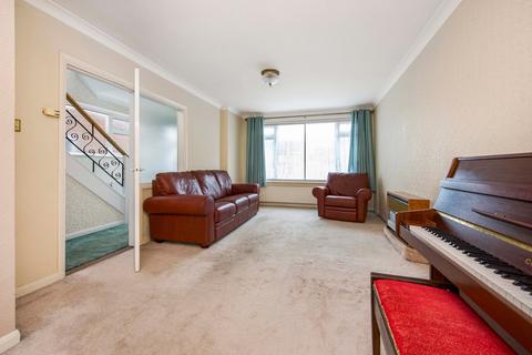 12 Raymond Close, Colnbrook, Slough, SL3 0PR