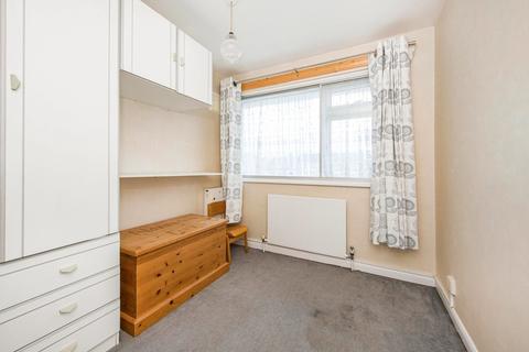 12 Raymond Close, Colnbrook, Slough, SL3 0PR